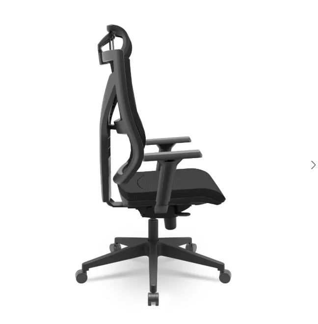 Poltrona Presidente Darix X+ mecanismo sincronizado com assento sintético preto